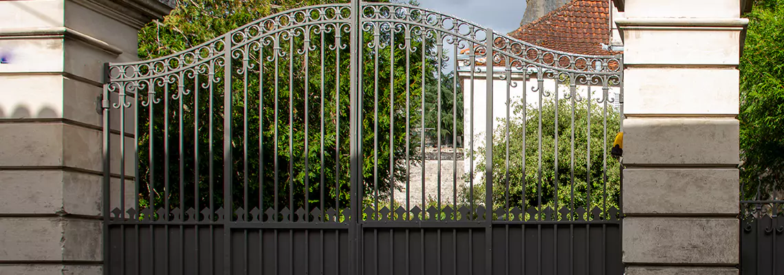 Wooden Swing Gate Repair in Gurnee, IL